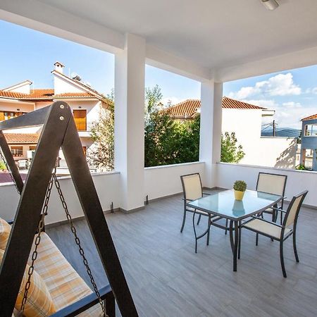 יואנינה Modern Lake View Apartment מראה חיצוני תמונה