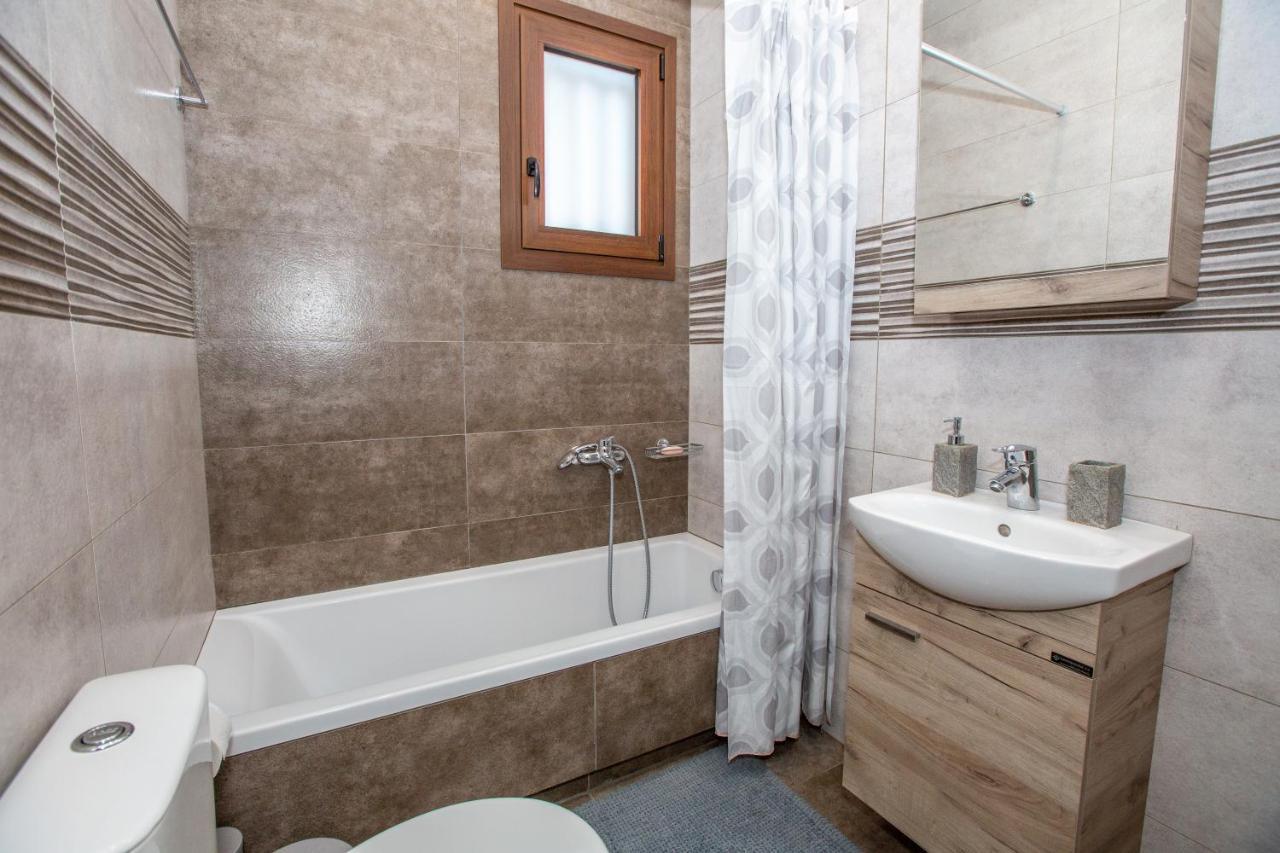 יואנינה Modern Lake View Apartment מראה חיצוני תמונה